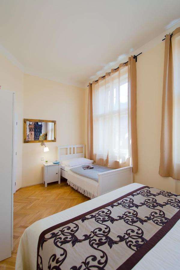 City Center Apartment Legerova Praha Bagian luar foto
