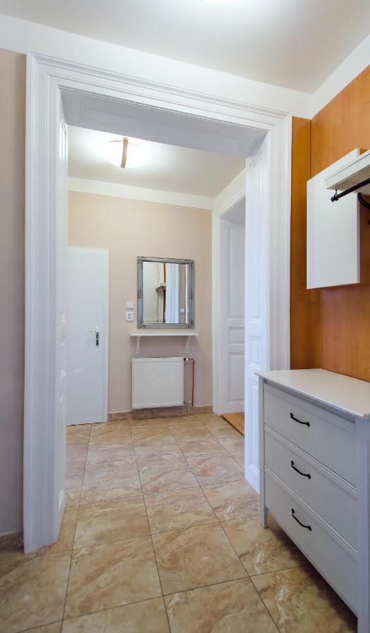 City Center Apartment Legerova Praha Bagian luar foto