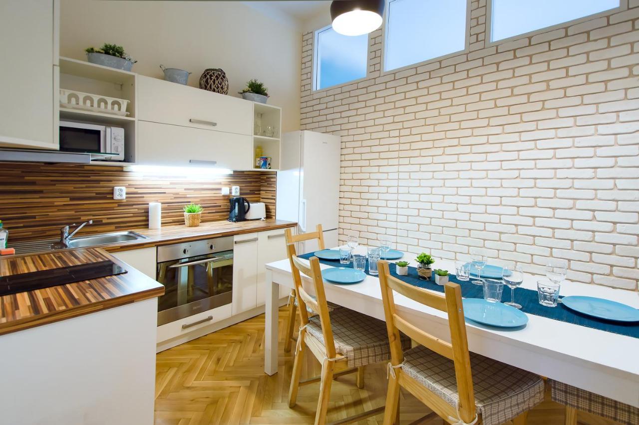 City Center Apartment Legerova Praha Bagian luar foto